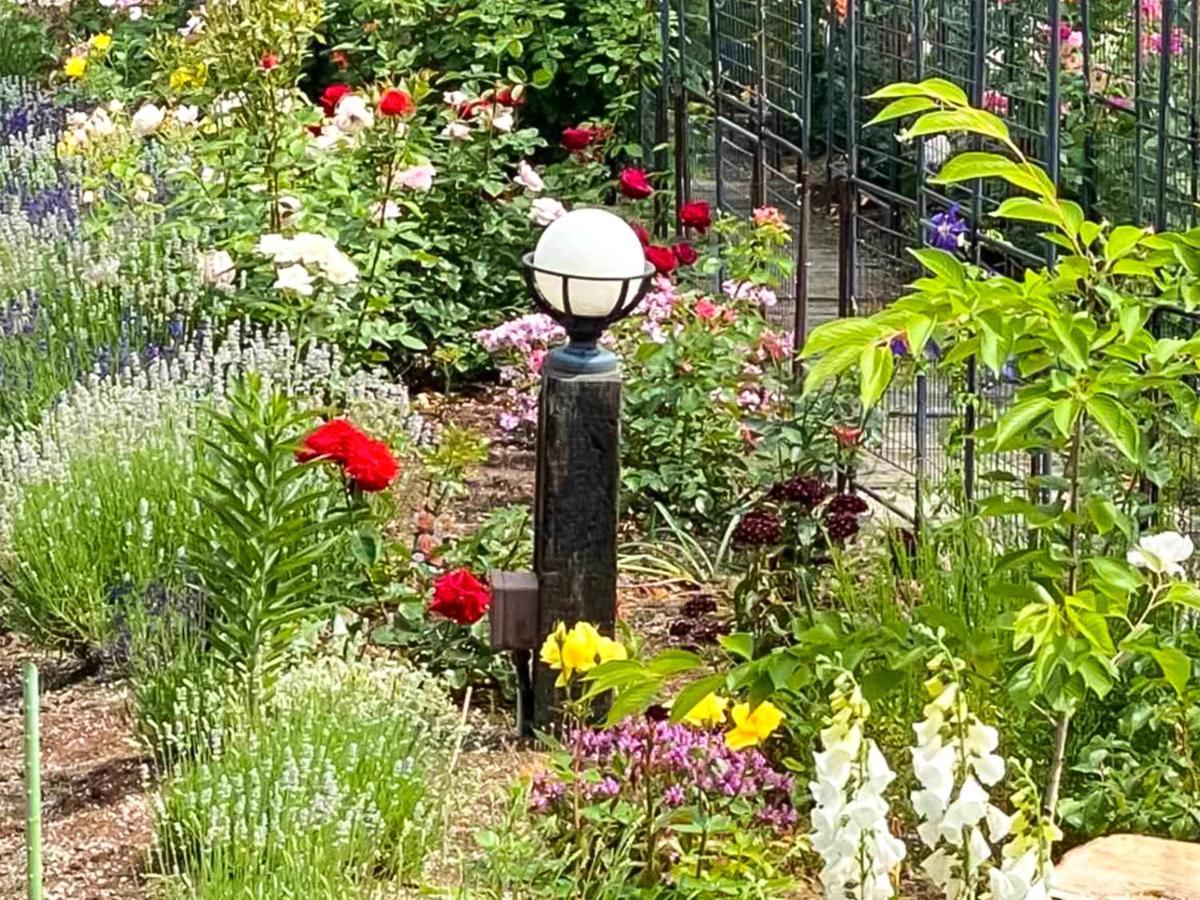 Pensjonat Ritz Garden Niji Biei Zewnętrze zdjęcie